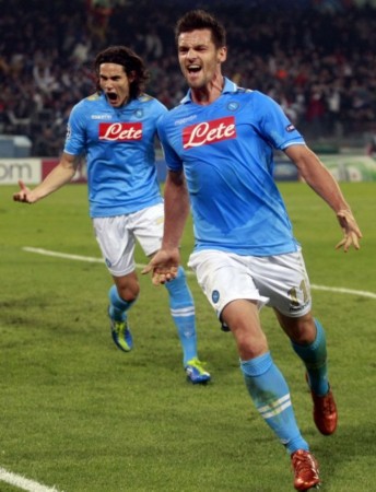 载了人体的 载了人体的